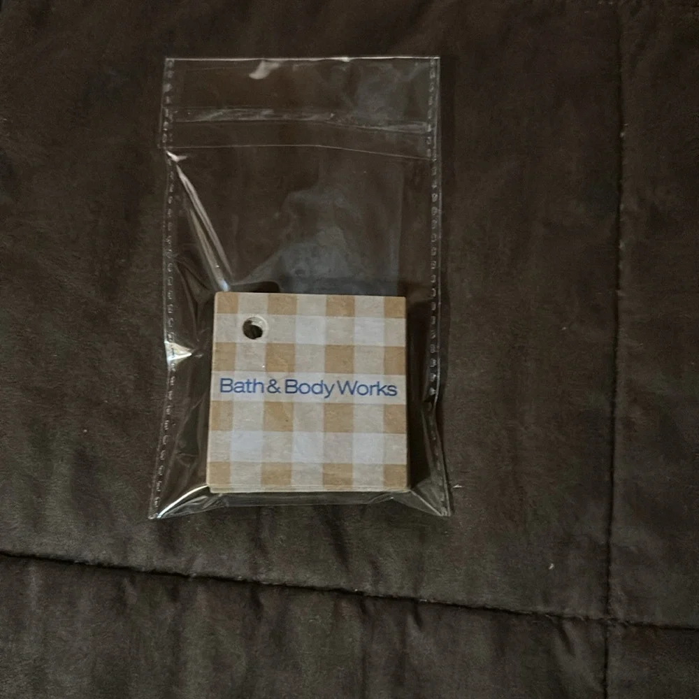 Bath & Body Works Small Cardboard Gingham Gift Tags